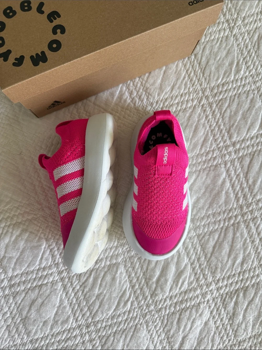 adidas lightweight slip